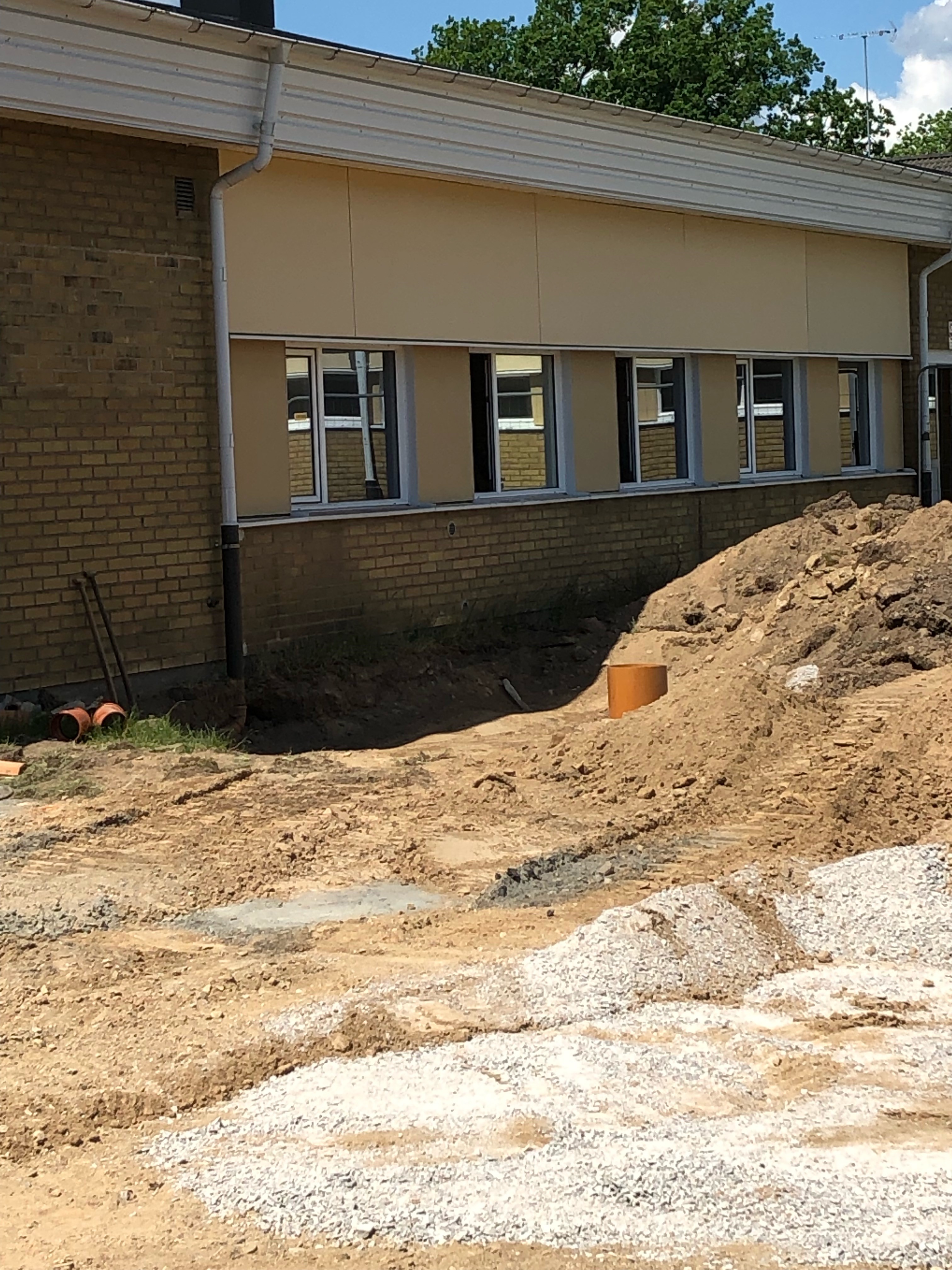 By 2 flyttad brunn.jpg